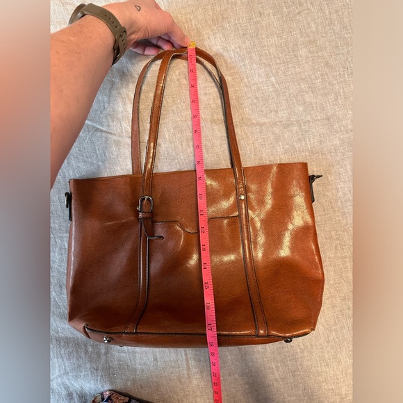 Faux leather cinnamon brown handbag purse/ inner and outer pockets - Picture 5 of 10